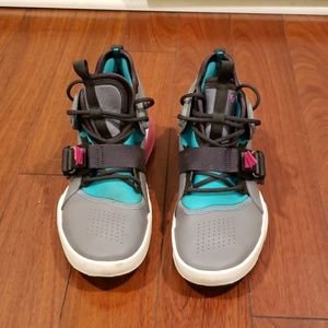 Kids Nike Air Force 270 pink and teal sneakers